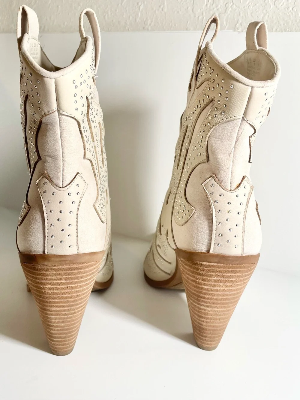 CARLOS SANTANA Cream Western Ankle Boots with Stud Detail - Picture 10 of 15